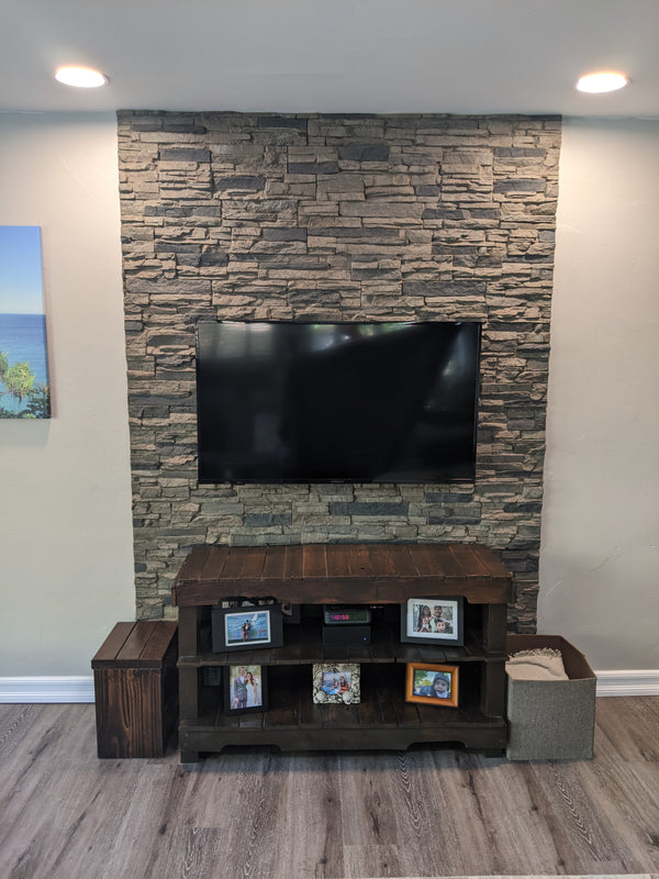 Lightning Ridge faux stone panel in Grey Fox – living room and accent wall