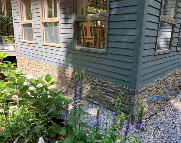 Lightning Ridge faux stone panel in Nature's Spirit – exterior cladding